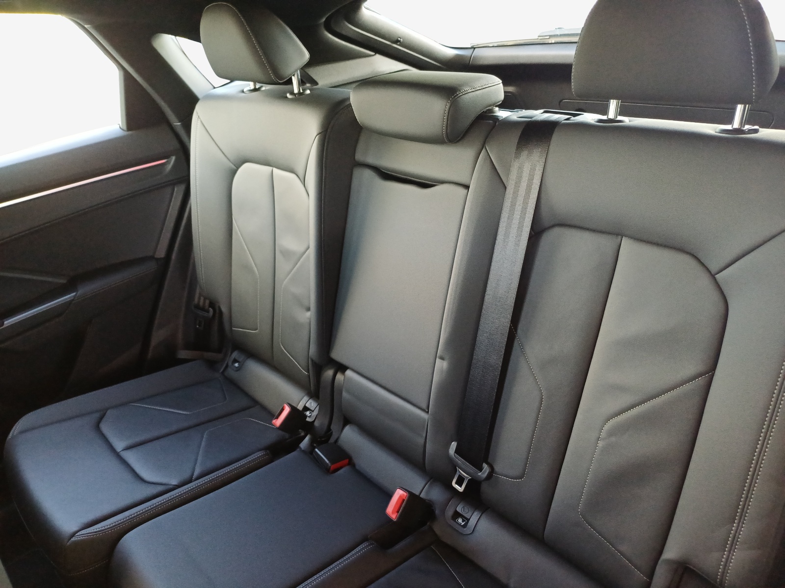 AUDI Q3 Sportback 35 TFSI S line Attraction S-tronic-image-11