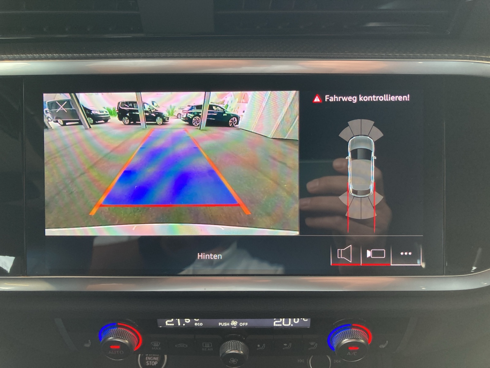 AUDI Q3 Sportback 35 TFSI S line Attraction S-tronic-image-14