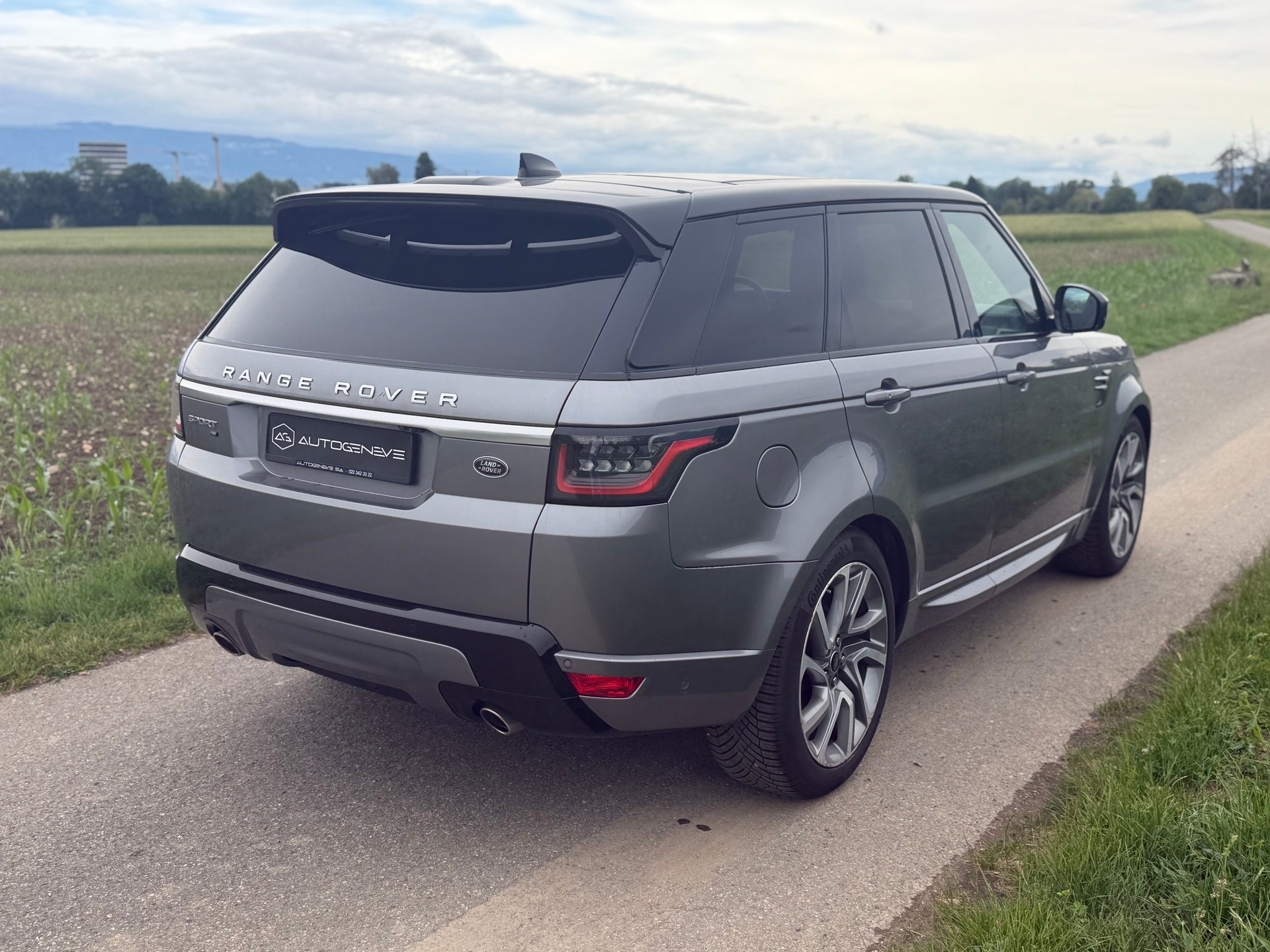 LAND ROVER Range Rover Sport P300 2.0 Si4 MHEV HSE Automatic-image-12