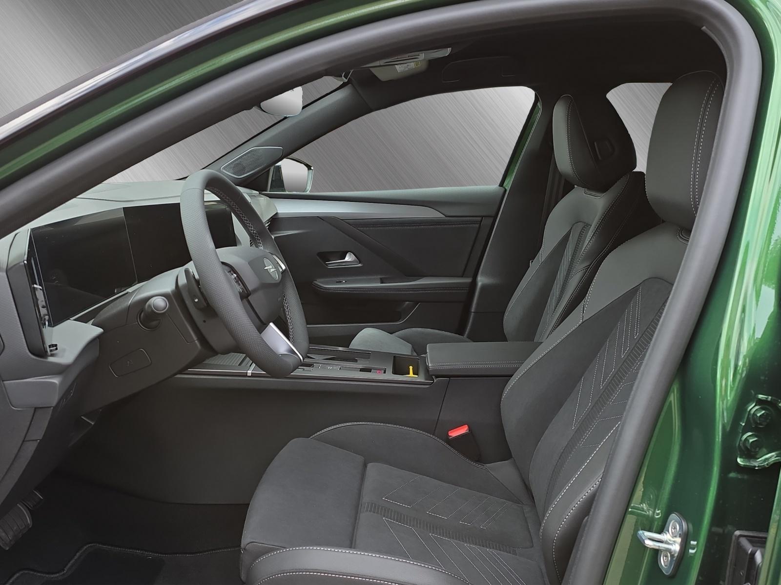 OPEL Astra Sports Tourer 1.2 T Hybrid Ultimate-image-8