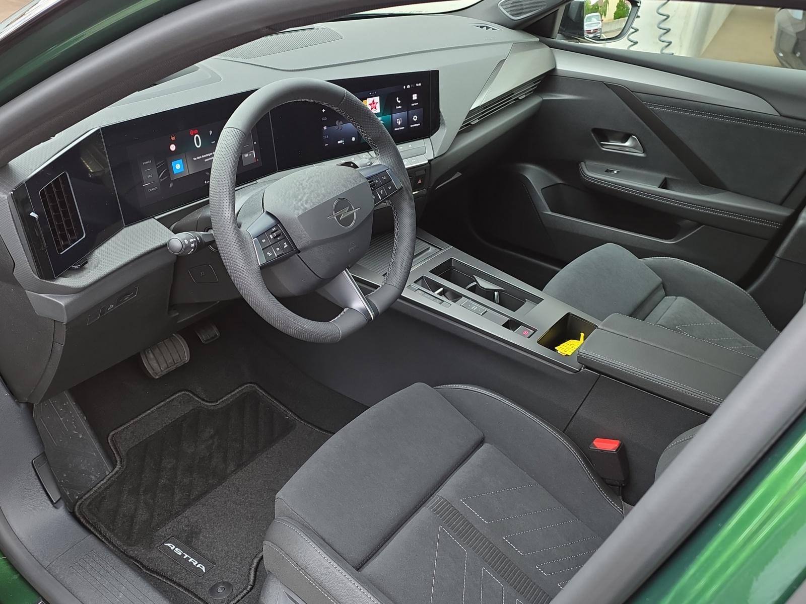 OPEL Astra Sports Tourer 1.2 T Hybrid Ultimate-image-15