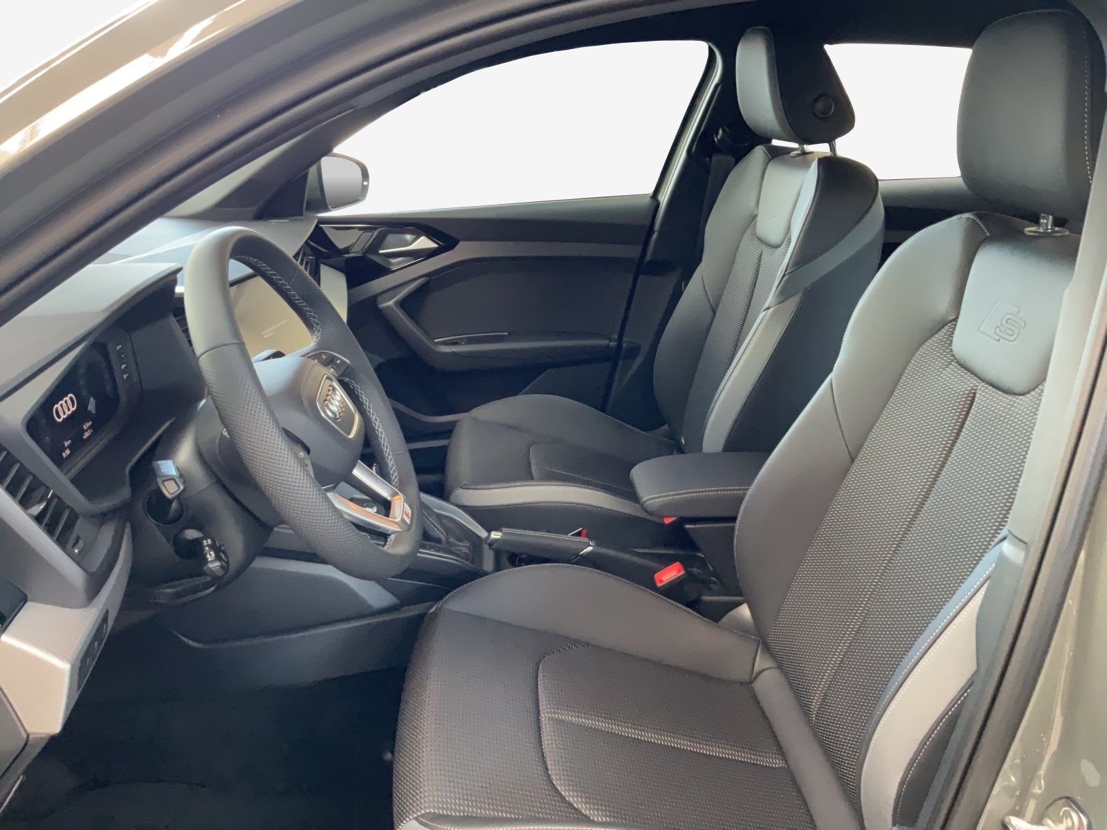 AUDI A1 Sportback 30 TFSI Attraction S-tronic-image-7