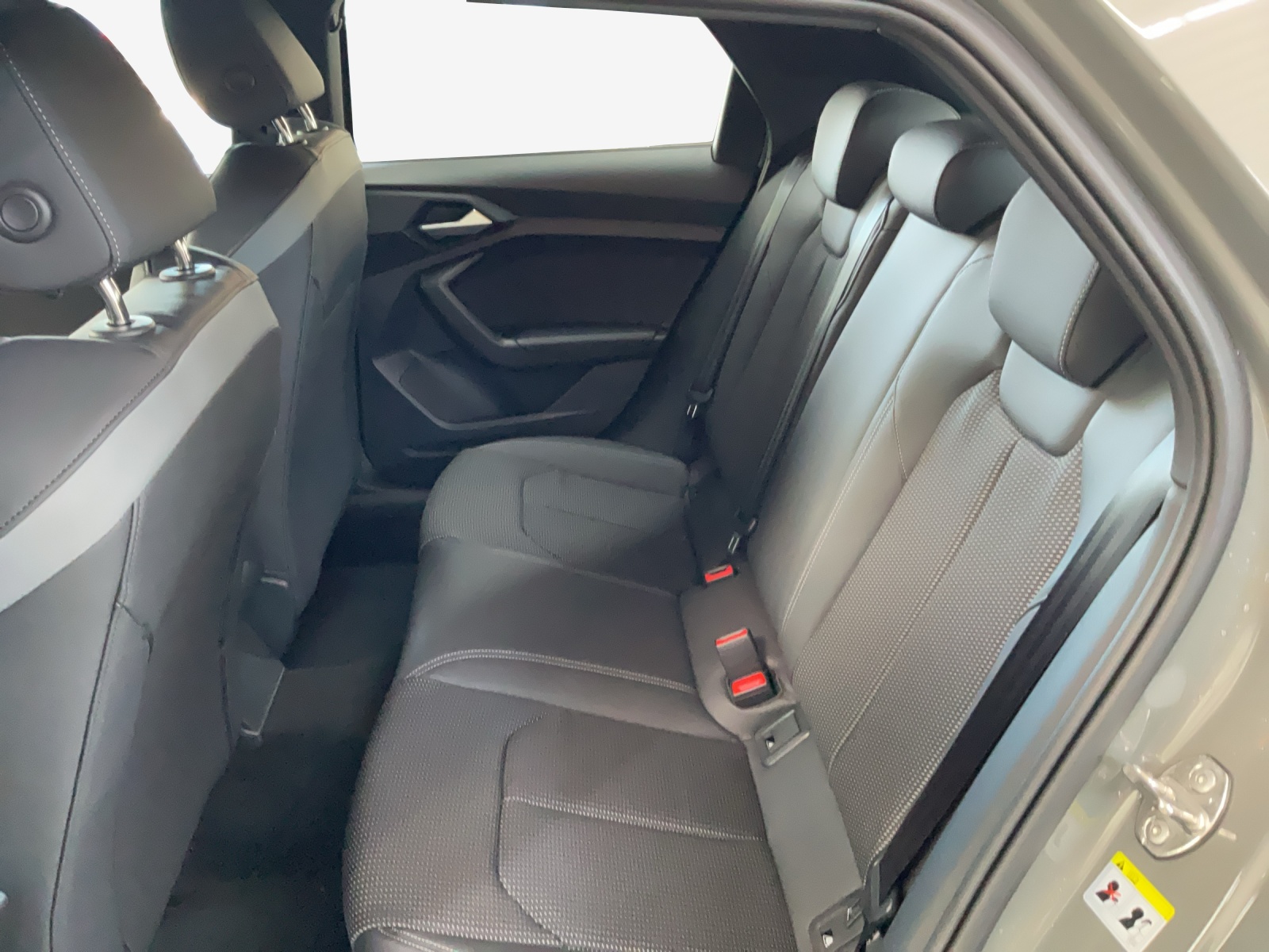 AUDI A1 Sportback 30 TFSI Attraction S-tronic-image-11