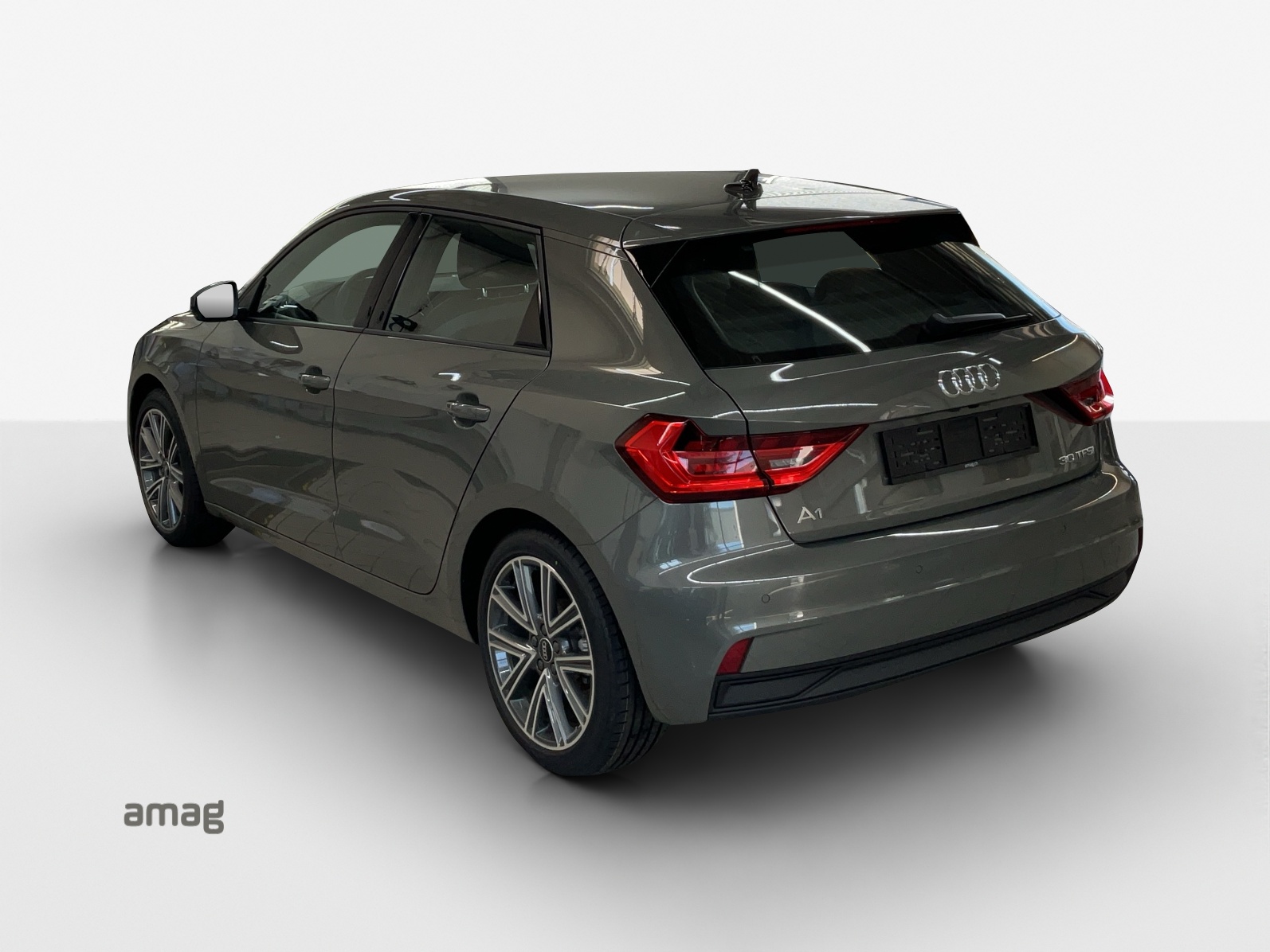 AUDI A1 Sportback 30 TFSI Attraction S-tronic-image-2