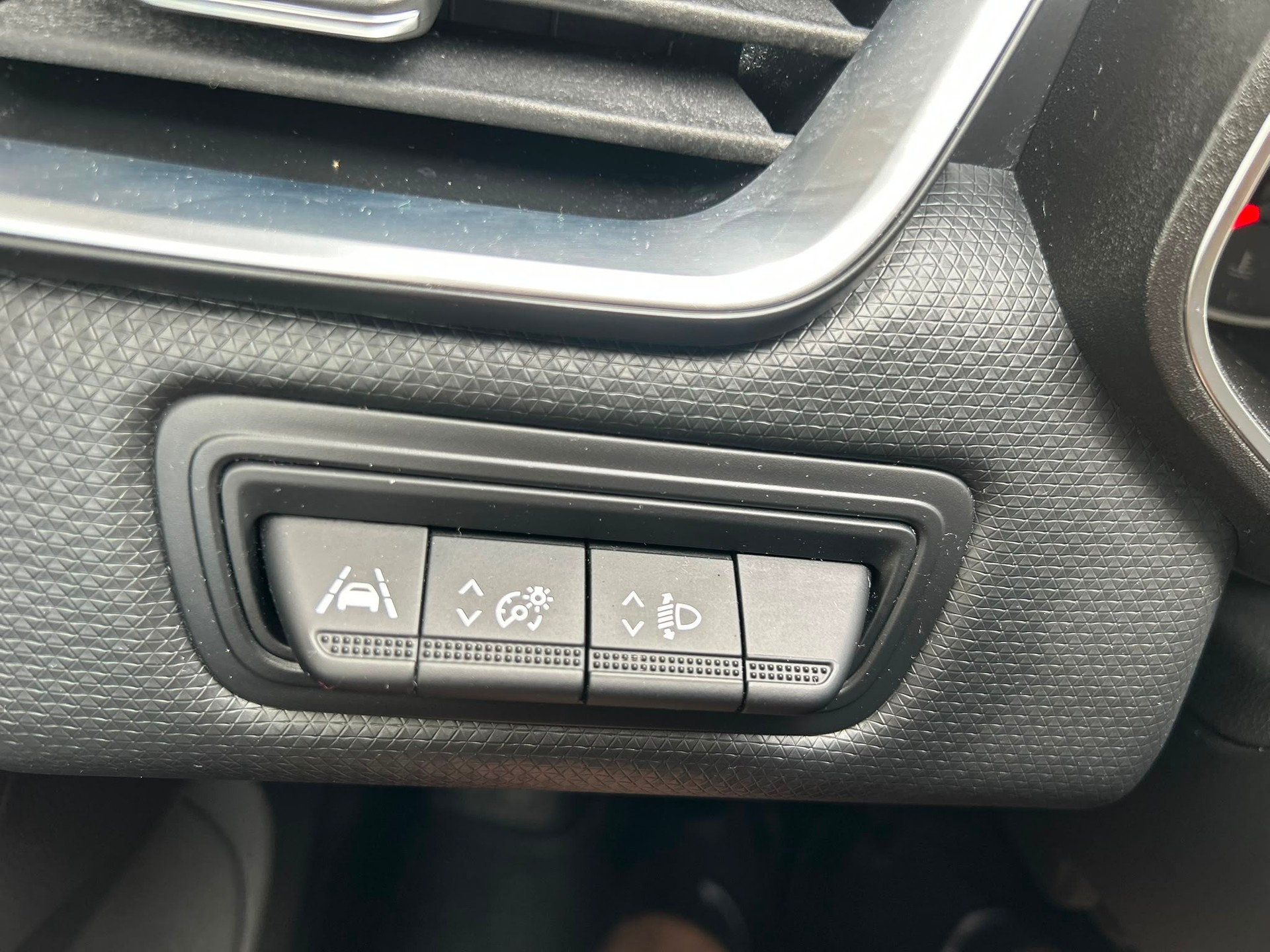 RENAULT Clio 1.0 Intens CVT-image-11
