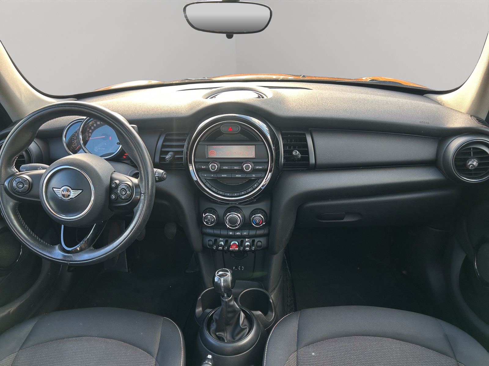MINI One-image-8