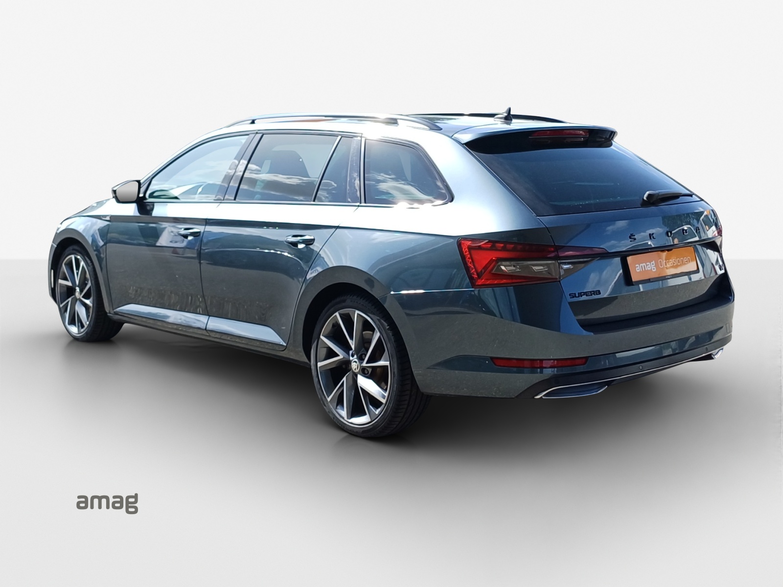 SKODA Superb 1.4 TSI Sport Line PHEV DSG-showroom-element-2