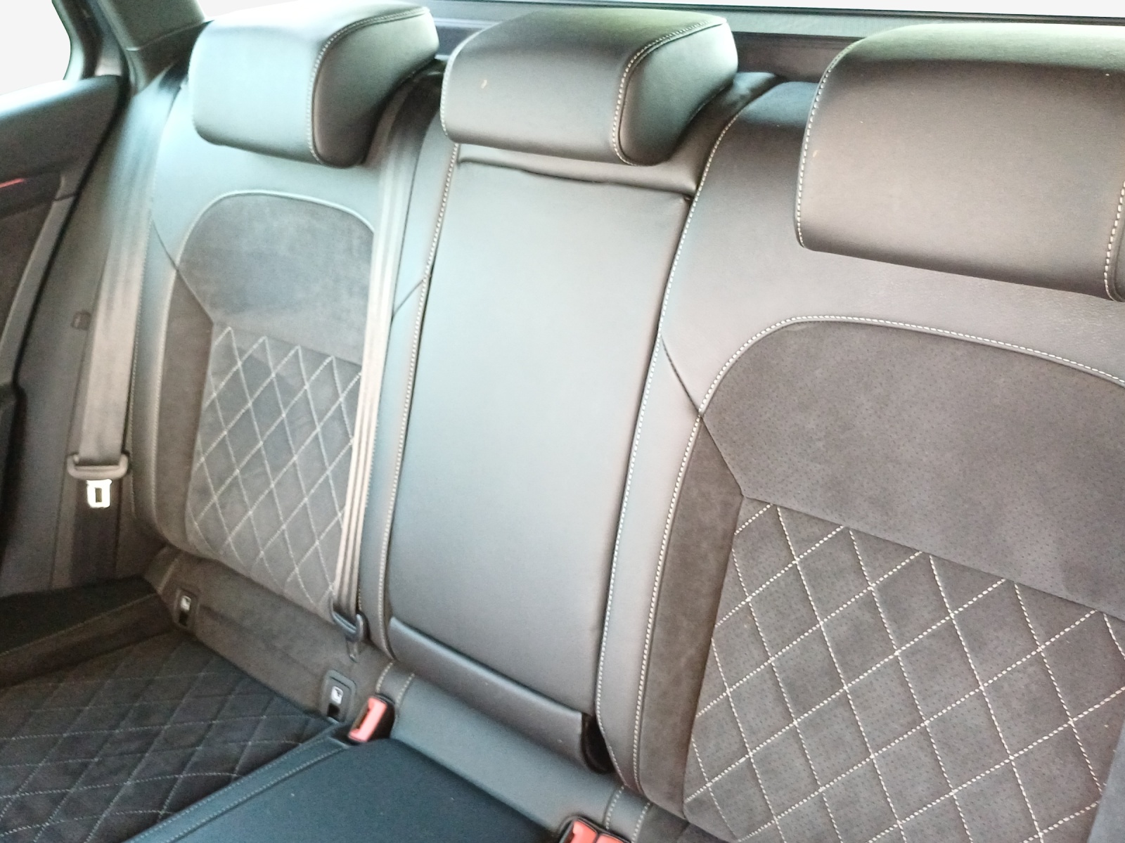 SKODA Superb 1.4 TSI Sport Line PHEV DSG-image-11