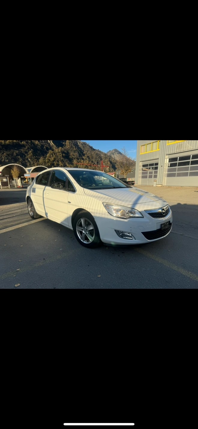 OPEL Astra 1.6i 16V Turbo Anniversary Edition-image-7
