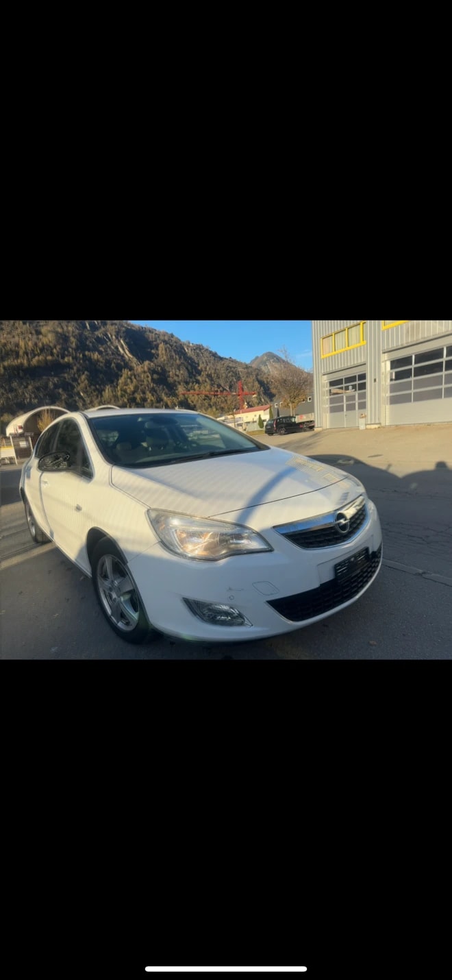 OPEL Astra 1.6i 16V Turbo Anniversary Edition-image-11