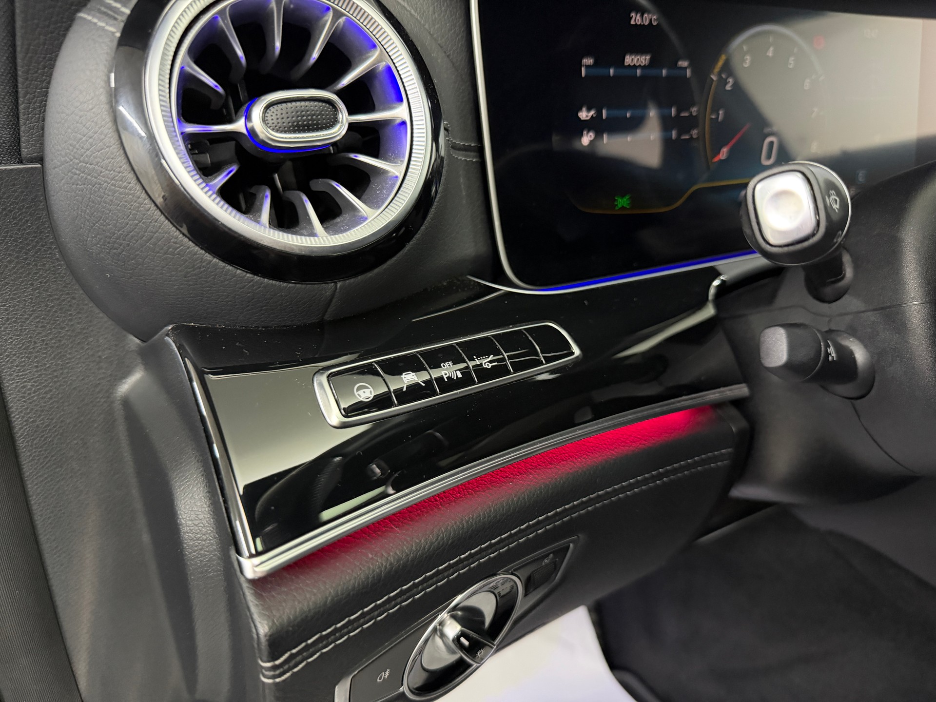 MERCEDES-BENZ AMG GT 4 43 4Matic+ obsidian black Speedshift TCT / Glasdach / 360° Kamera / Head-Up / Burmester / Night Paket /-image-19