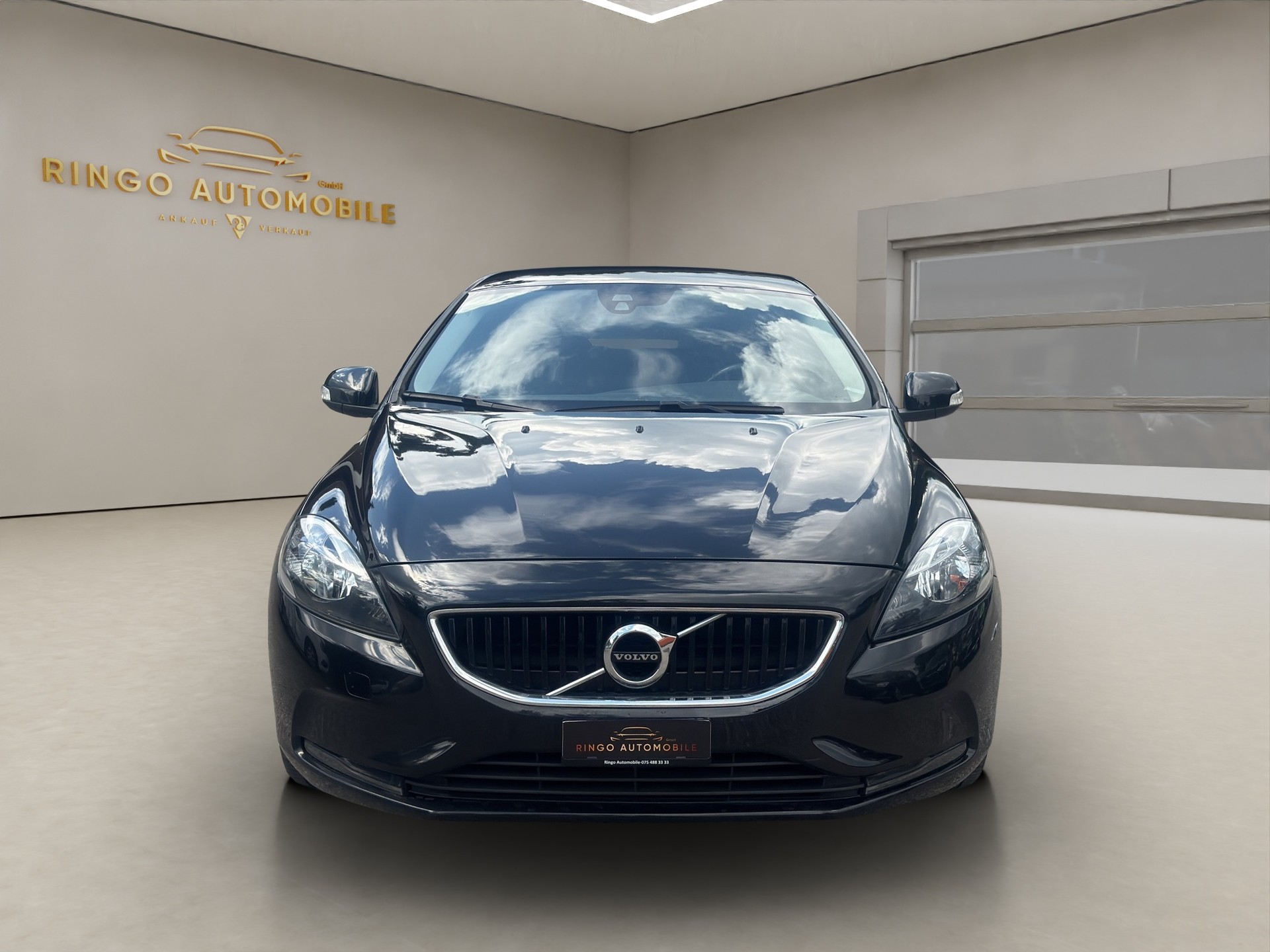 VOLVO V40 D3 Dynamic Edition Geartronic-image-1