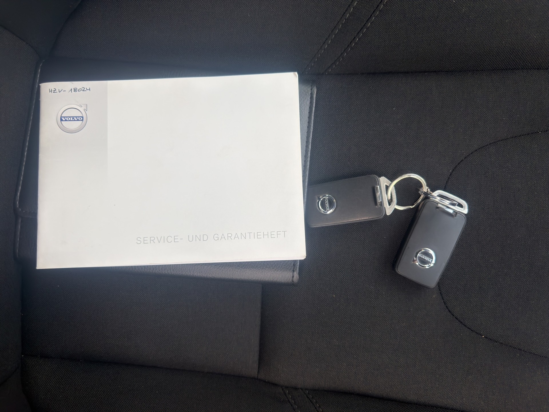 VOLVO V40 D3 Dynamic Edition Geartronic-image-15
