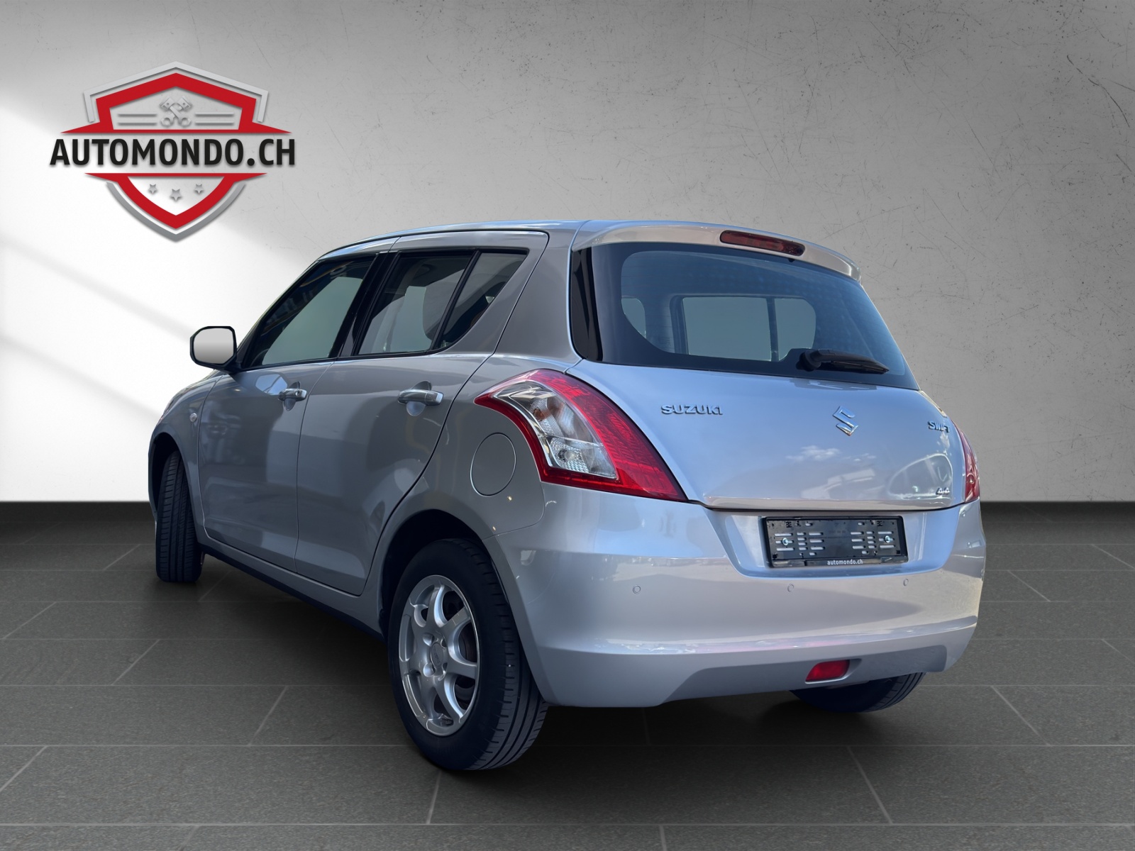 SUZUKI Swift 1.2i 16V Compact Top 4x4-image-3