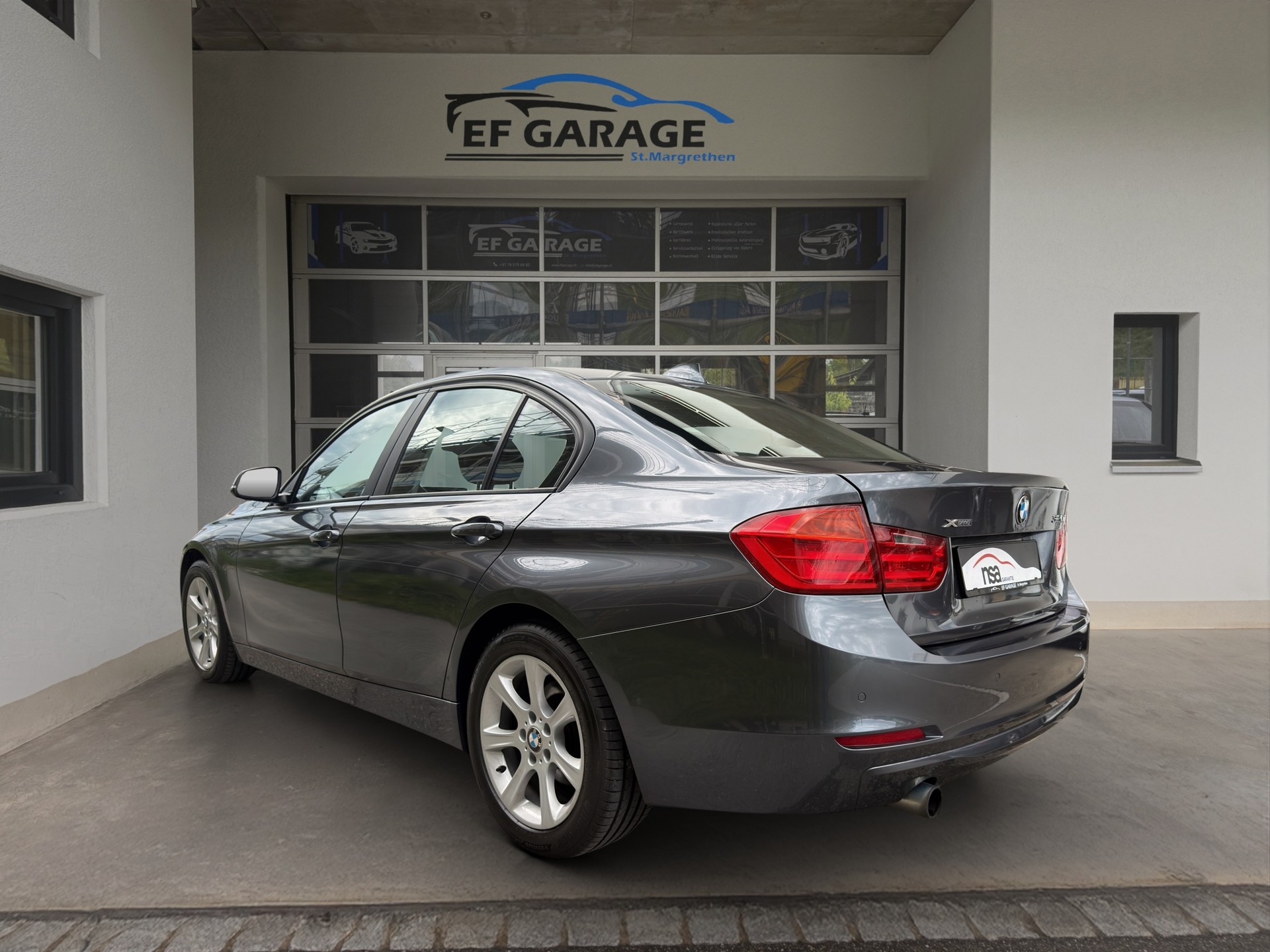BMW 320i xDrive Modern Line Steptronic-image-6