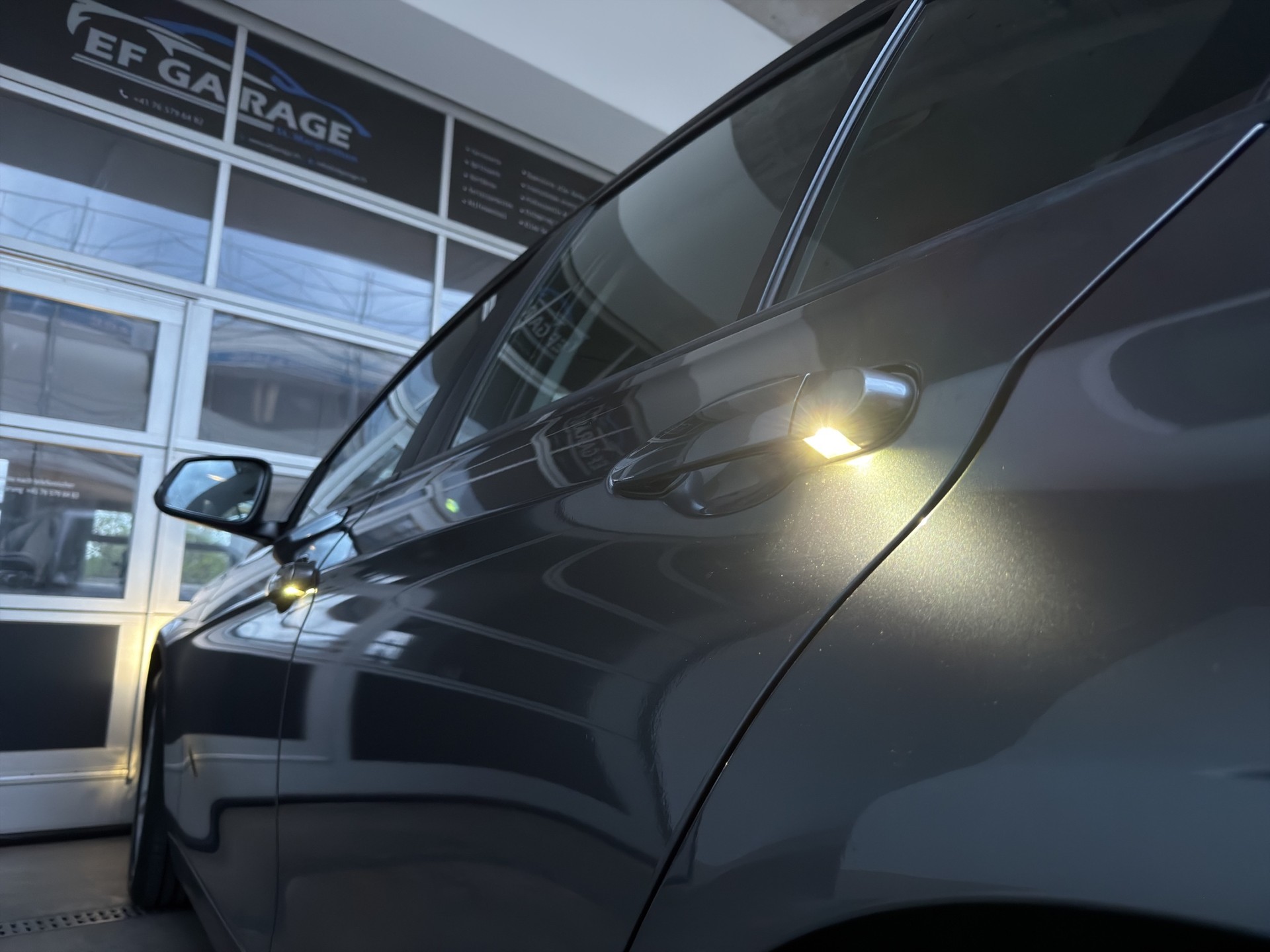 BMW 320i xDrive Modern Line Steptronic-image-27