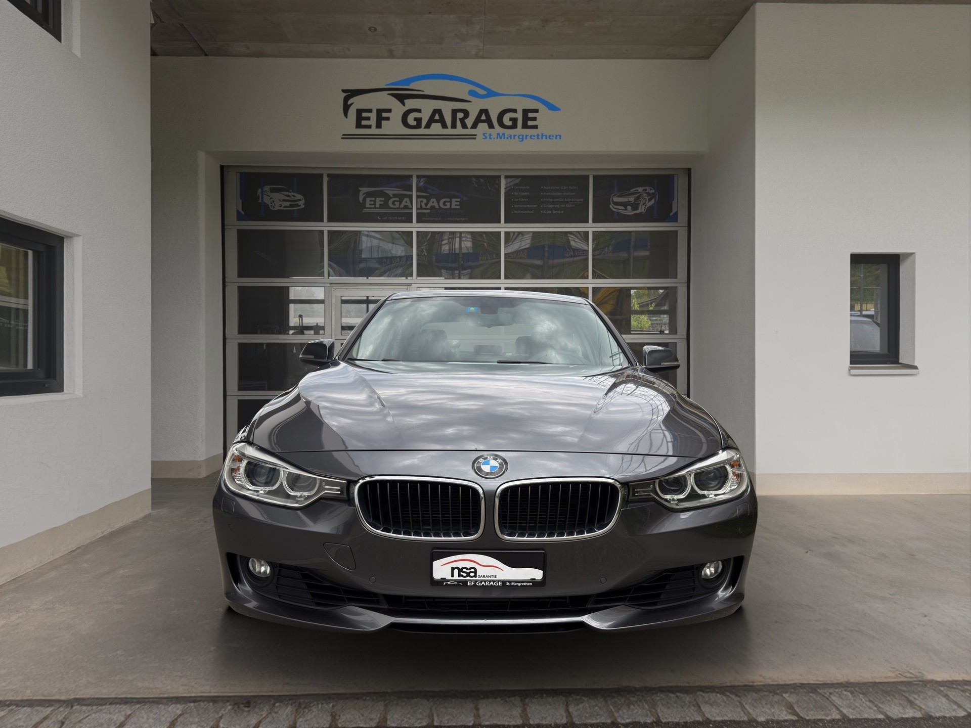 BMW 320i xDrive Modern Line Steptronic-image-1