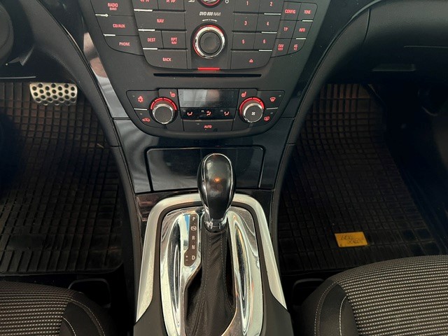 OPEL Insignia Sports Tourer 2.0 Turbo Sport Automatic-image-7