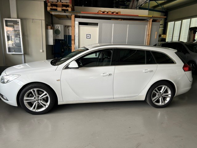 OPEL Insignia Sports Tourer 2.0 Turbo Sport Automatic-showroom-element-1