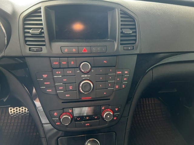 OPEL Insignia Sports Tourer 2.0 Turbo Sport Automatic-image-6