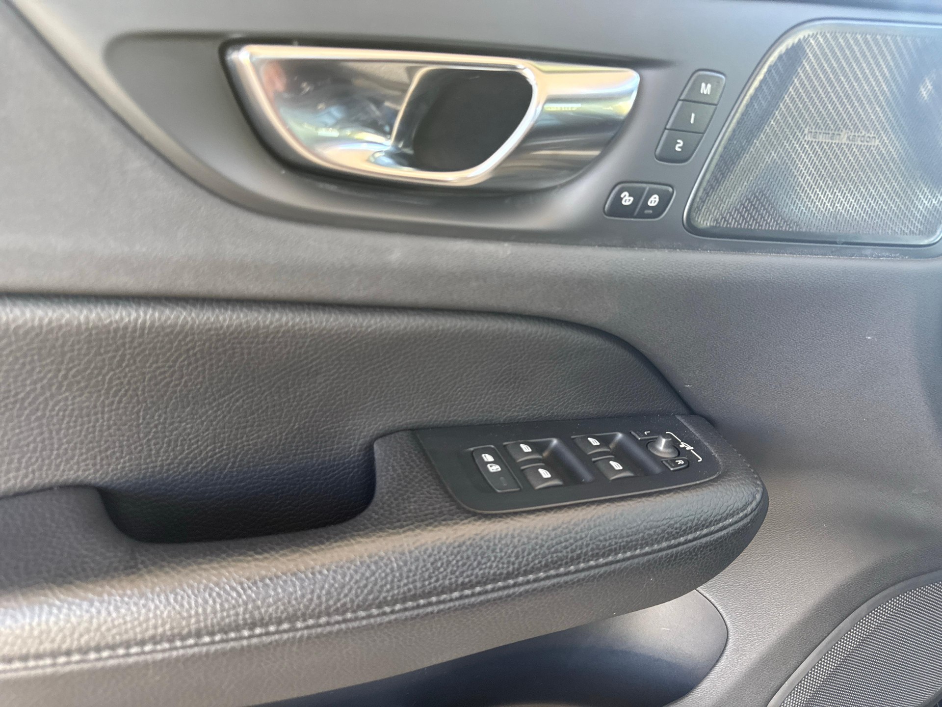 VOLVO V60 2.0 T6 TE Inscription eAWD-image-13