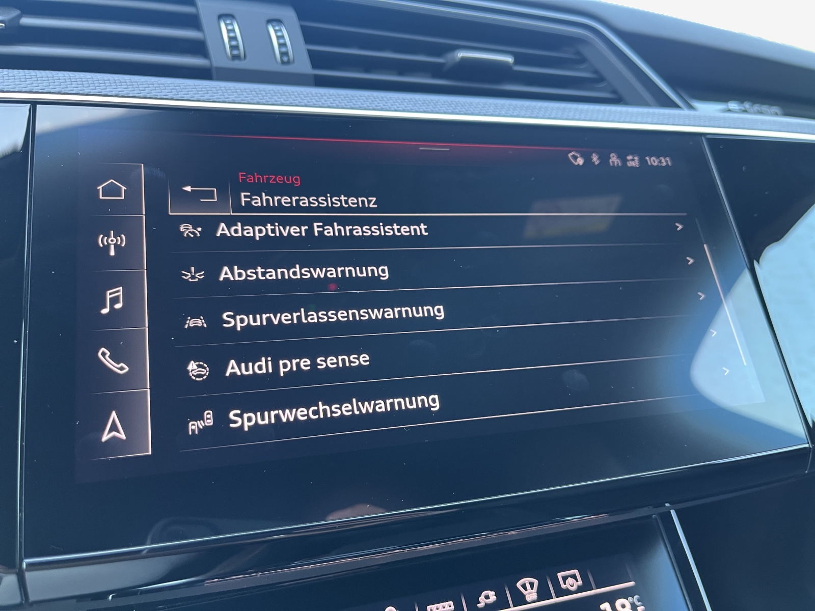 AUDI e-tron S Sportback quattro-image-16