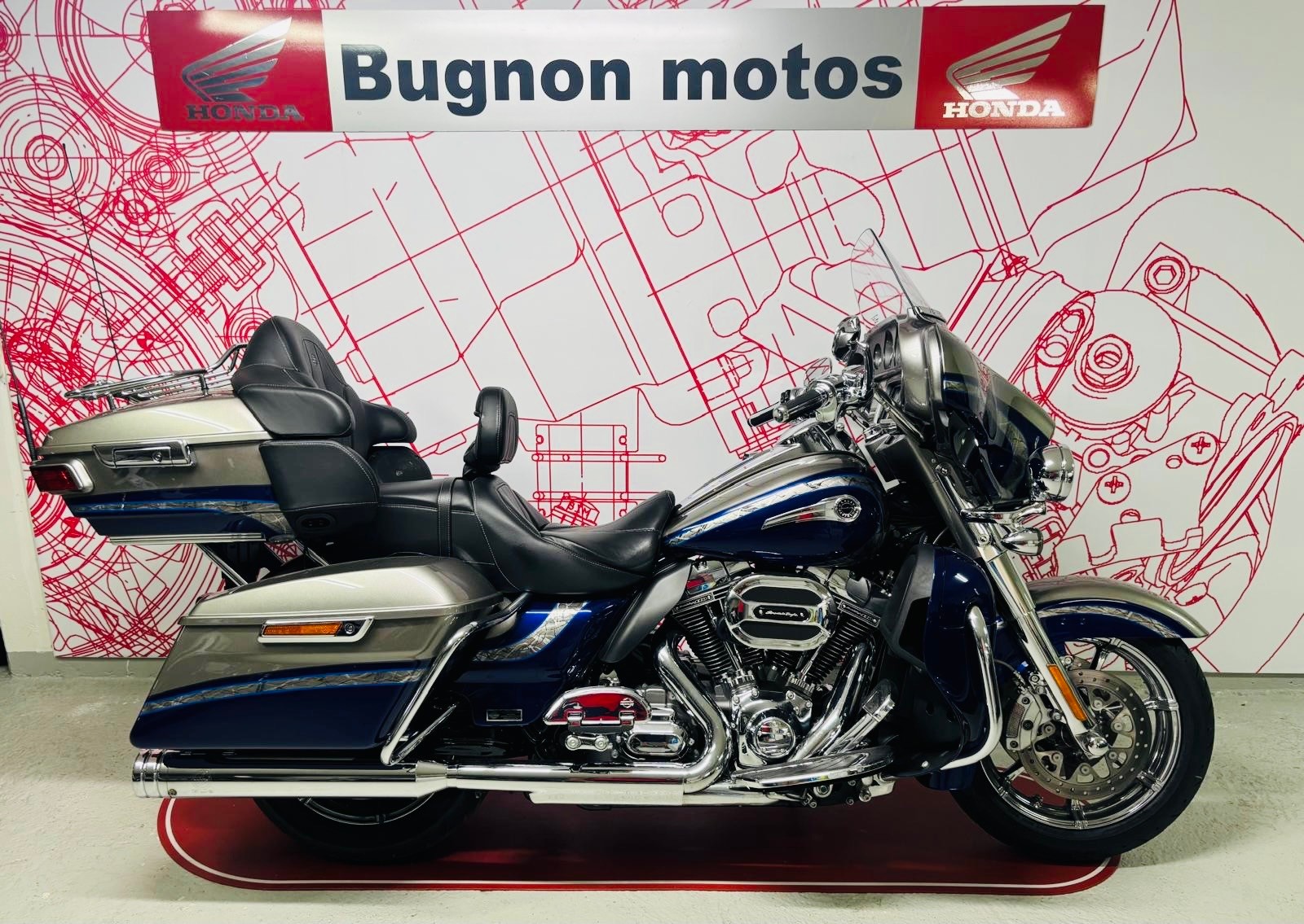 HARLEY-DAVIDSON FLHTKSE Electra Glide Ultra Limited CVO
