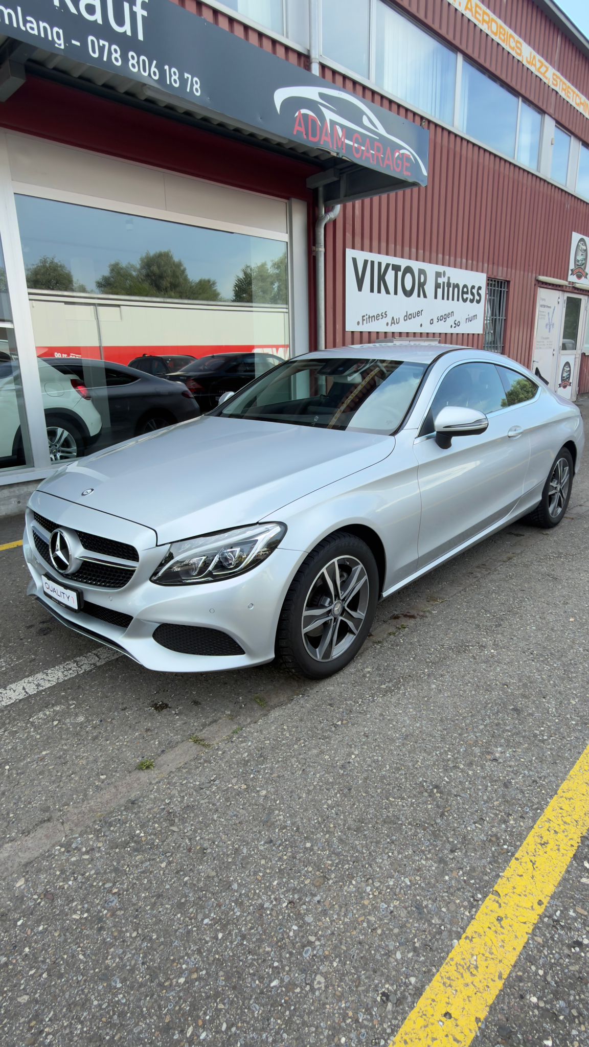 MERCEDES-BENZ C 200 Coupé 4Matic 9G-Tronic-image-2
