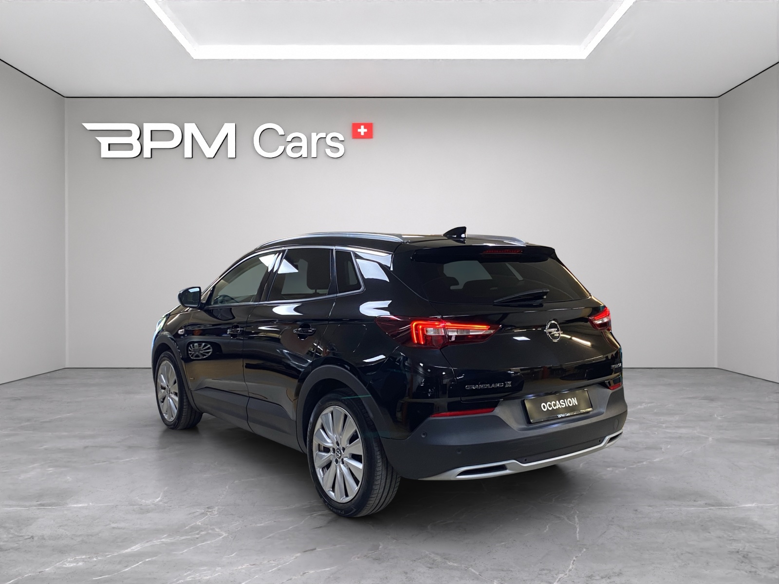 OPEL Grandland X 1.6 Hybrid4 Ultimate Automatik-image-5