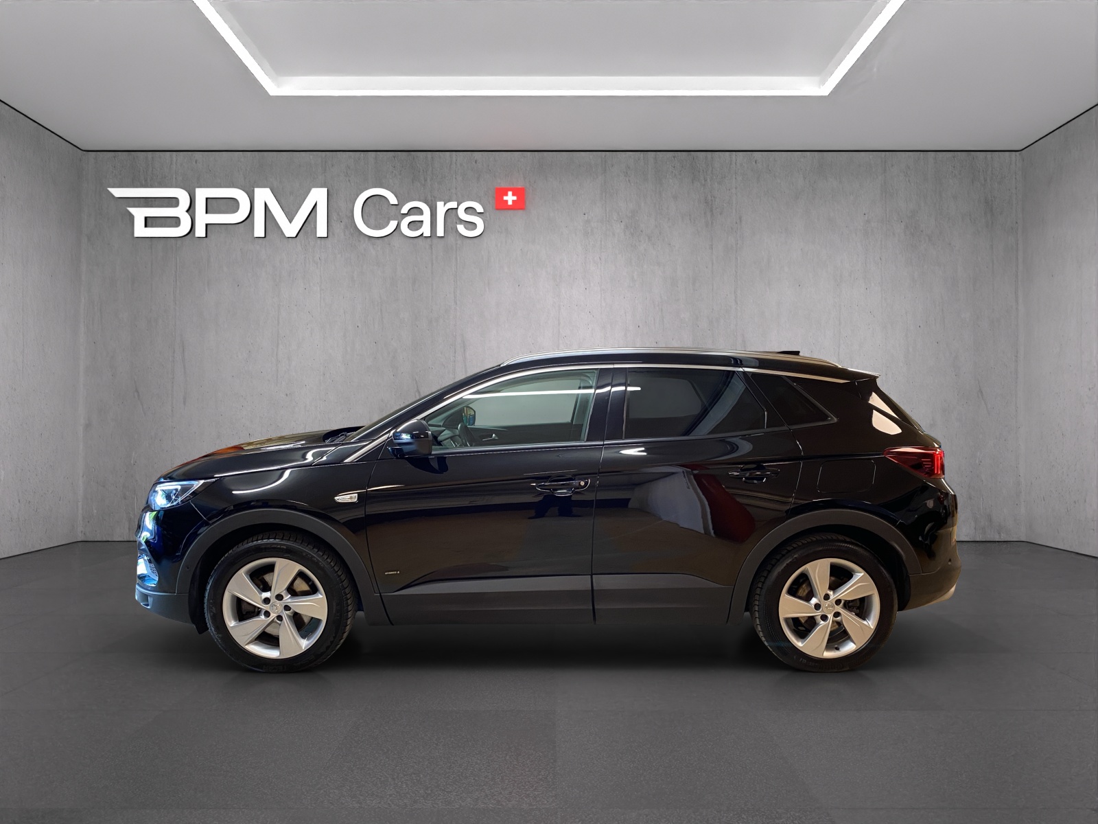OPEL Grandland X 1.6 Hybrid4 Ultimate Automatik-image-16