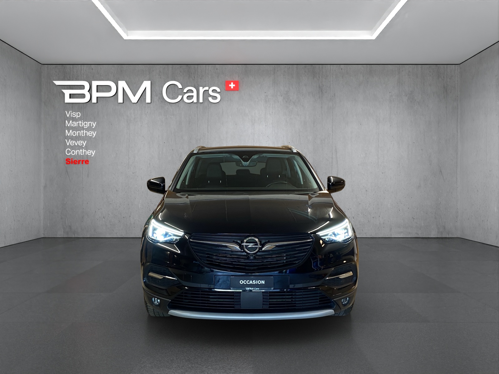 OPEL Grandland X 1.6 Hybrid4 Ultimate Automatik-image-2