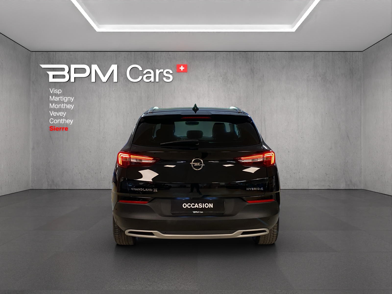 OPEL Grandland X 1.6 Hybrid4 Ultimate Automatik-image-3