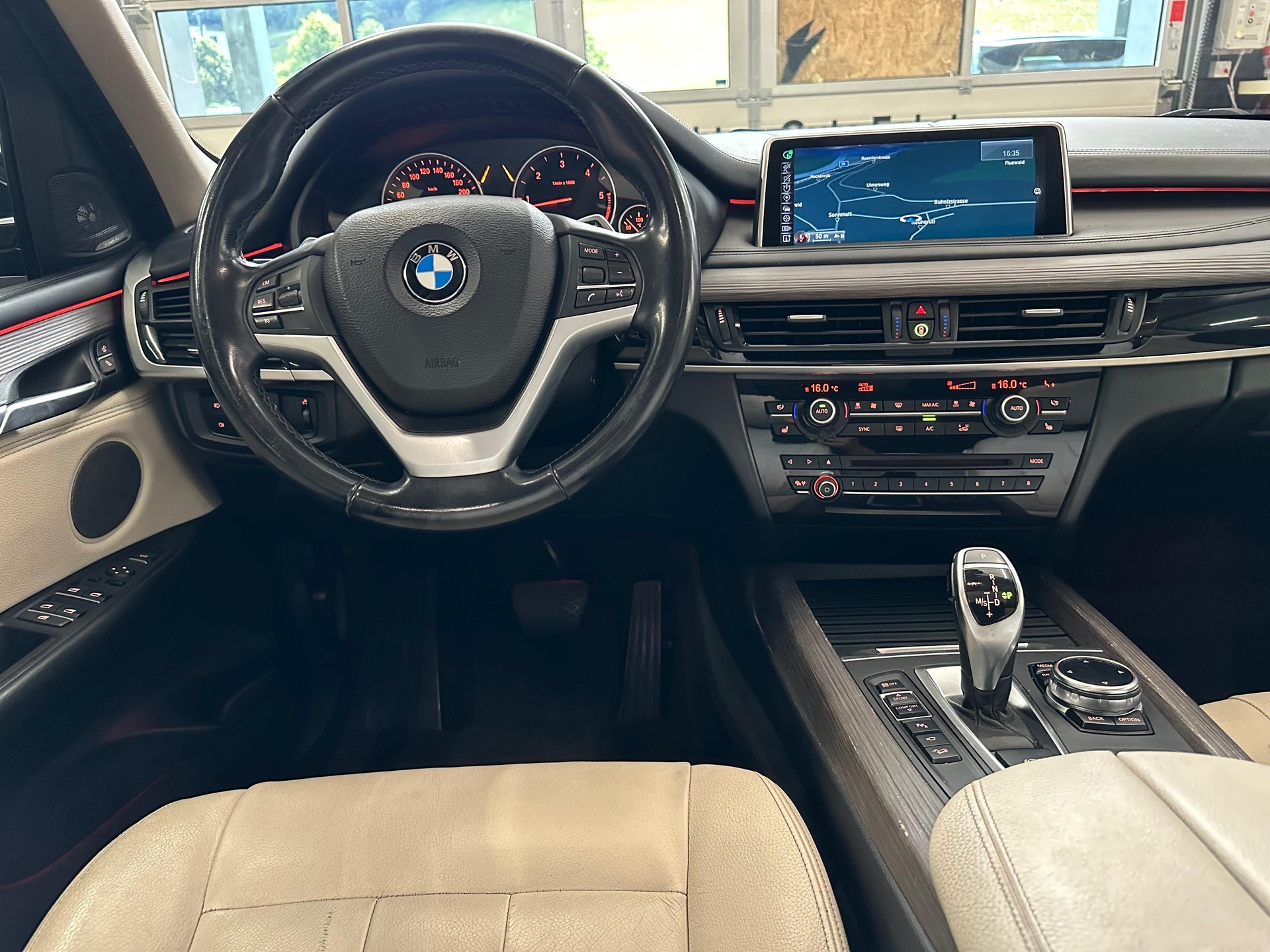 BMW X5 xDrive 40d Steptronic-image-9