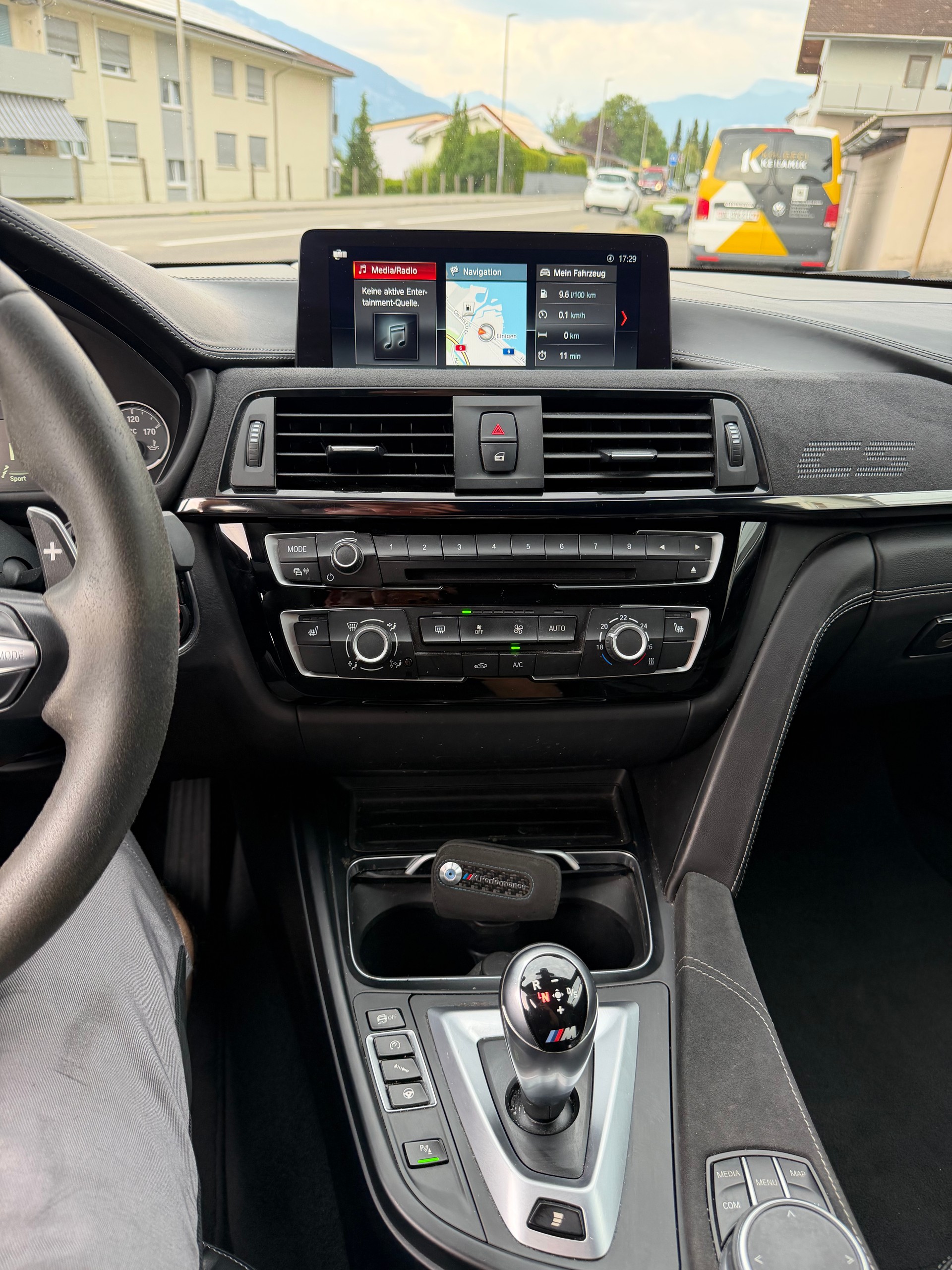 BMW M4 Coupé CS DKG-image-10