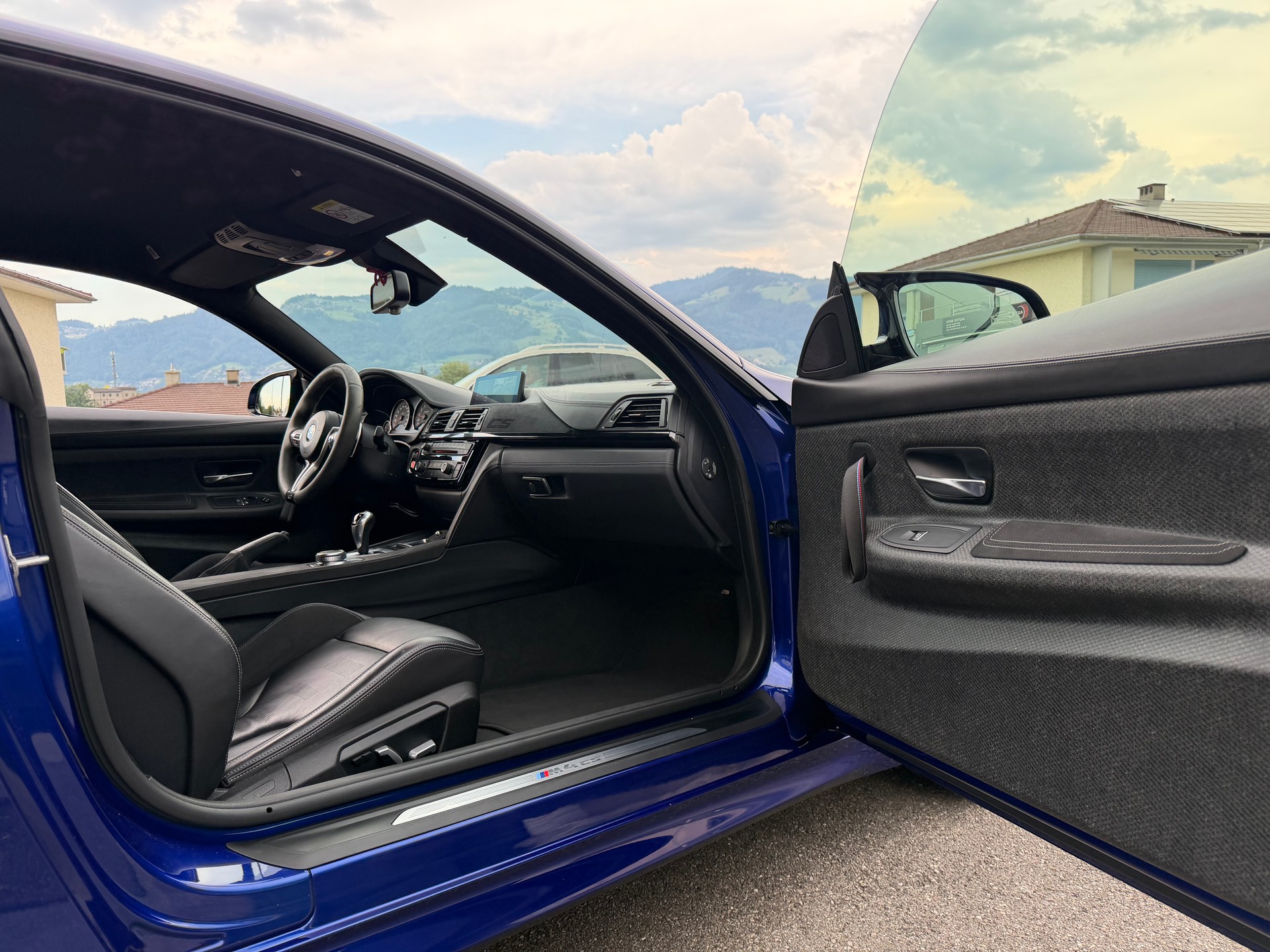 BMW M4 Coupé CS DKG-image-8