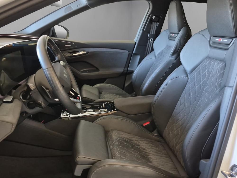 AUDI Q6 e-tron quattro-image-5