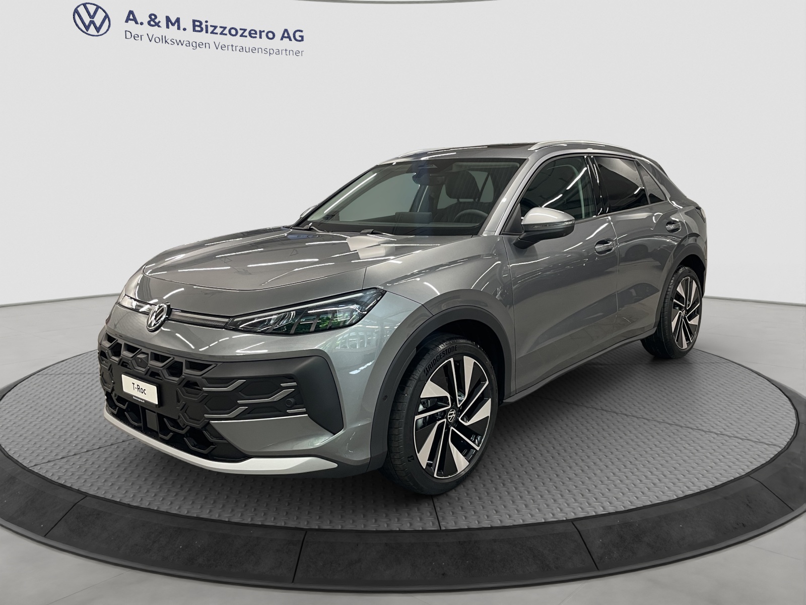 VW T-Roc 1.5 eTSI mHEV Style DSG-image-0