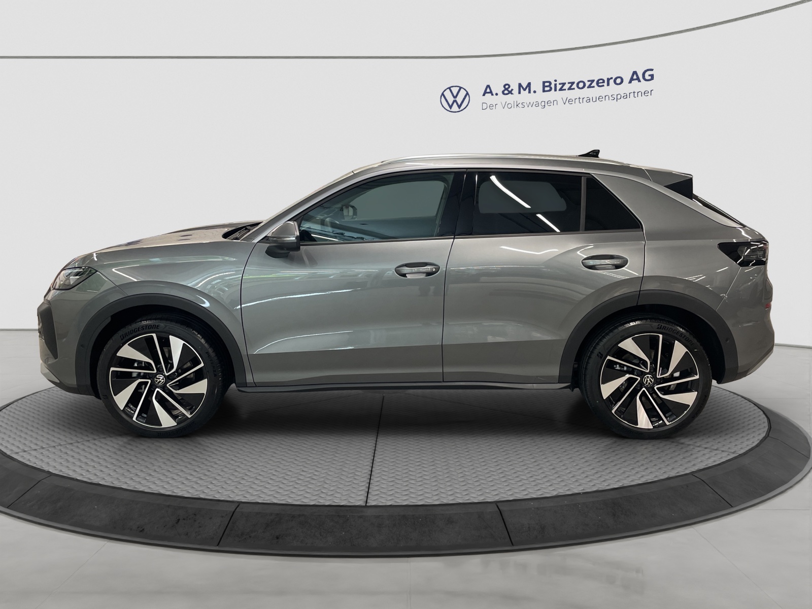 VW T-Roc 1.5 eTSI mHEV Style DSG-showroom-element-1