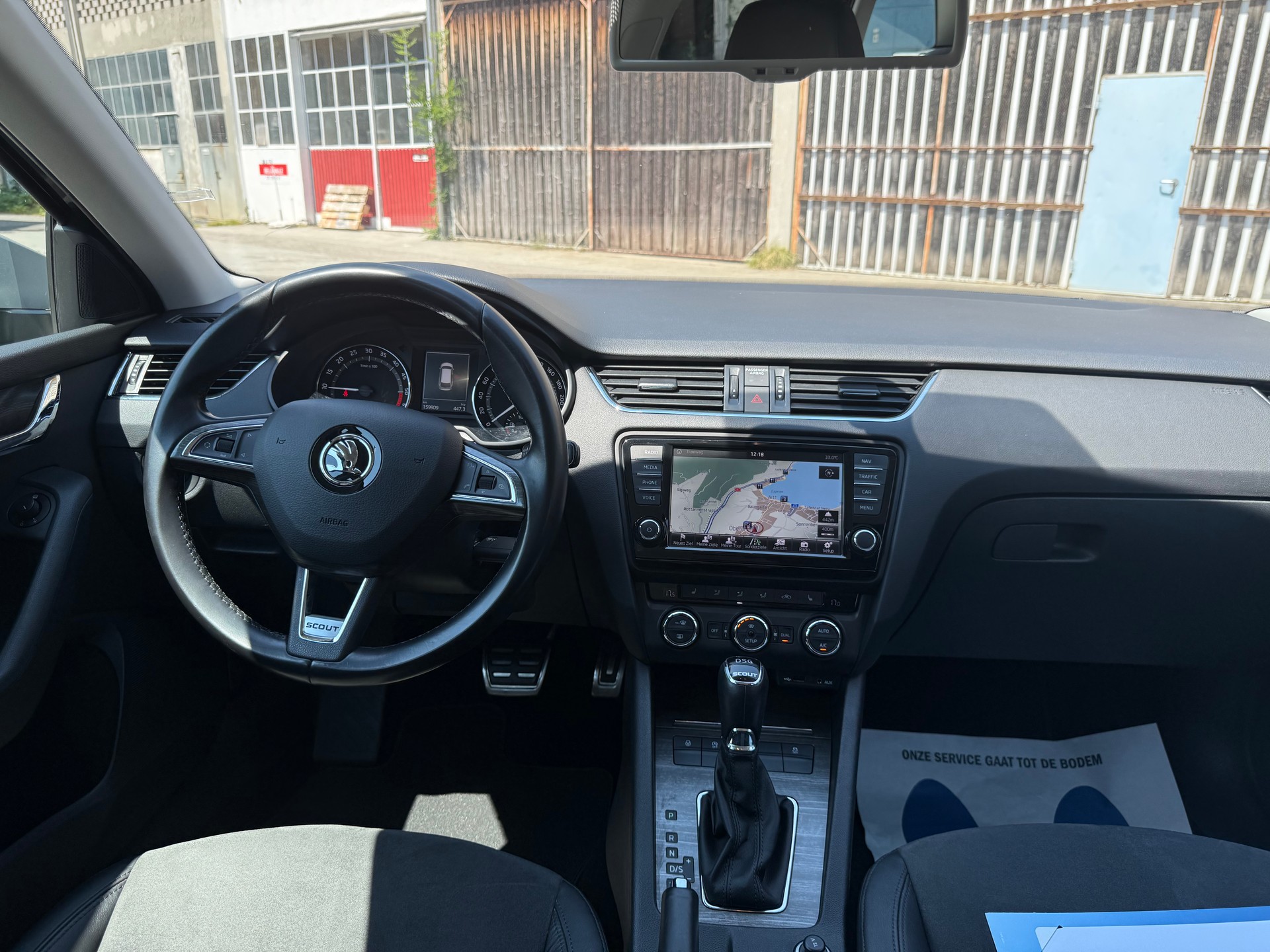 SKODA Octavia Combi 2.0 TDI Scout 4x4 DSG-image-7
