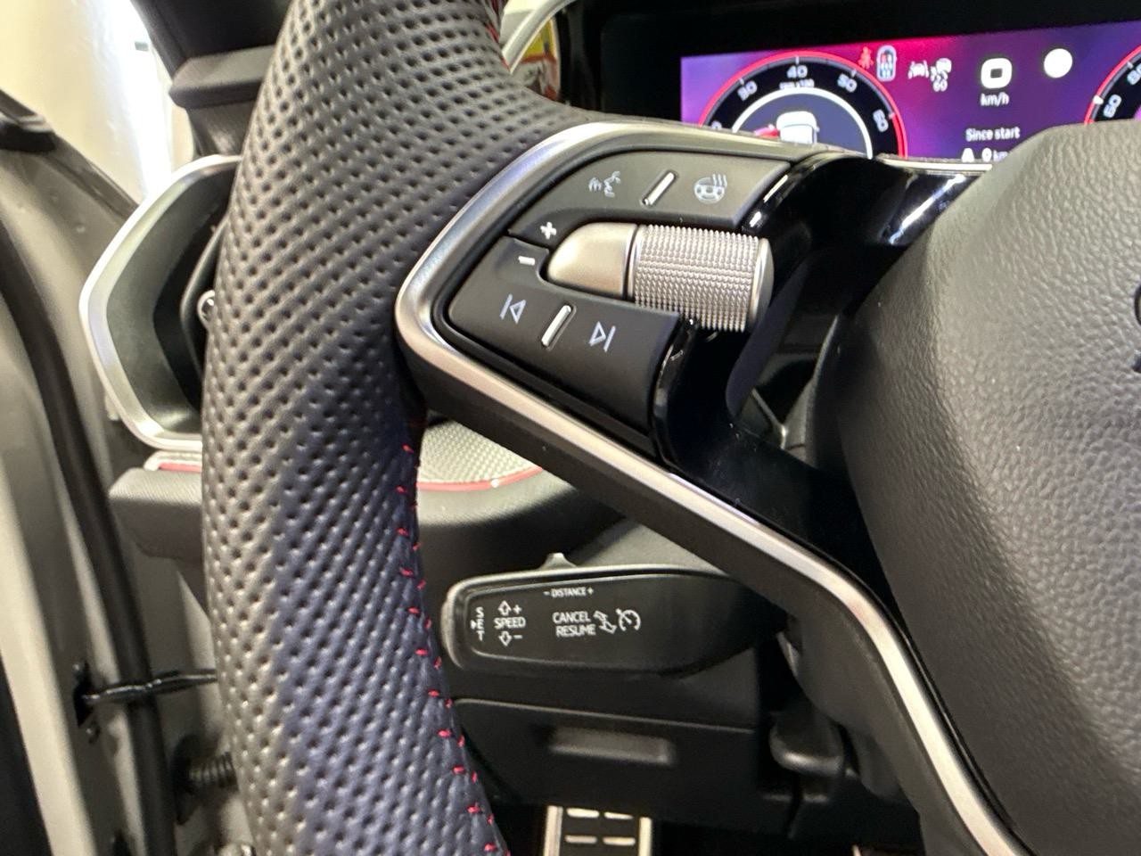 SKODA Kodiaq 2.0 TSI RS 4x4-image-9