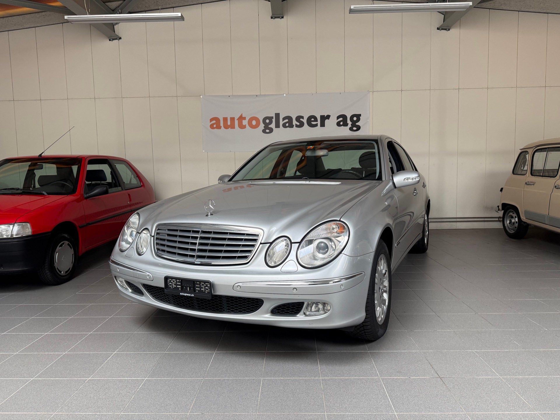 MERCEDES-BENZ E 320 Avantgarde Automatic-image-0