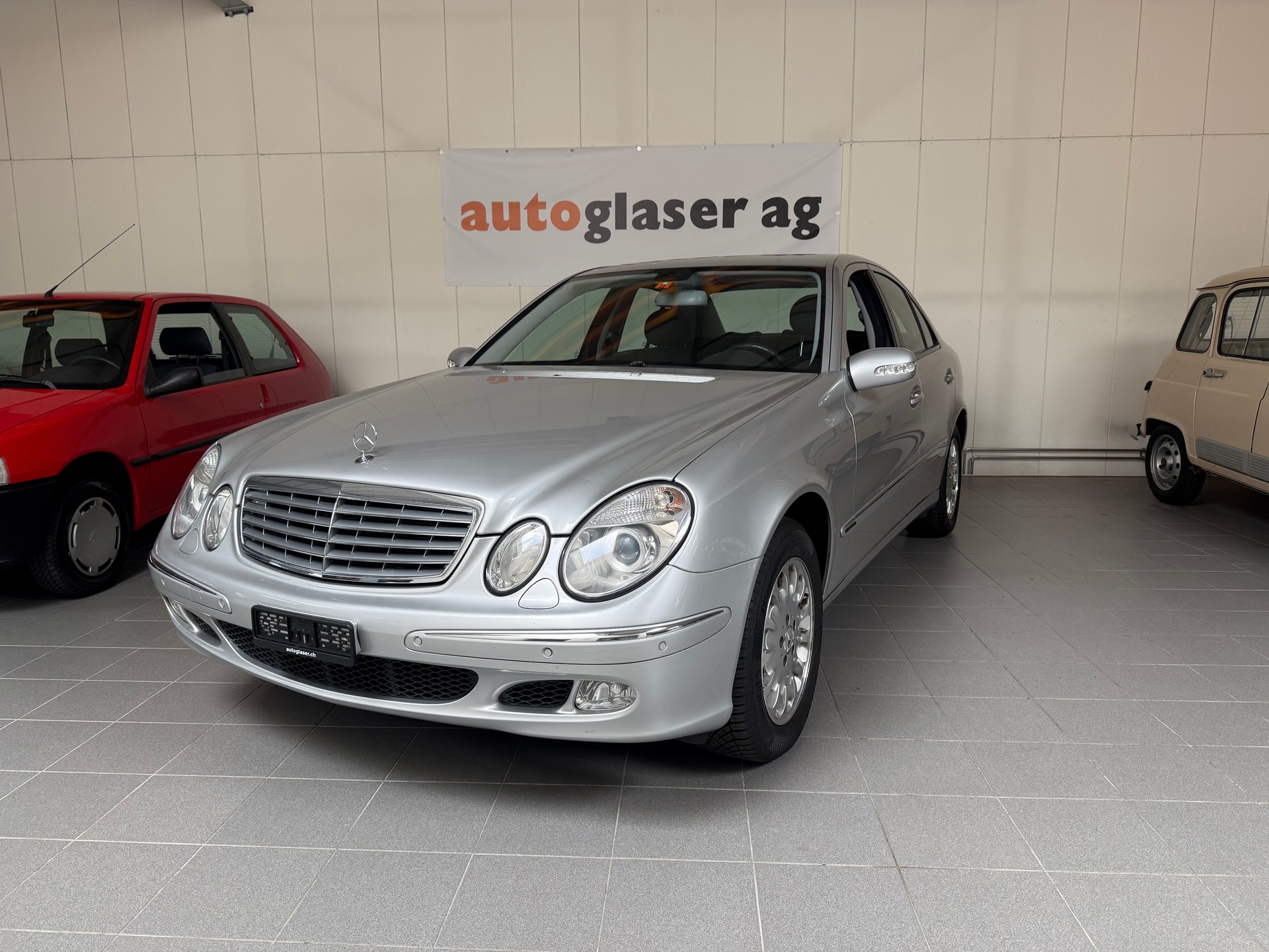 MERCEDES-BENZ E 320 Avantgarde Automatic-image-1