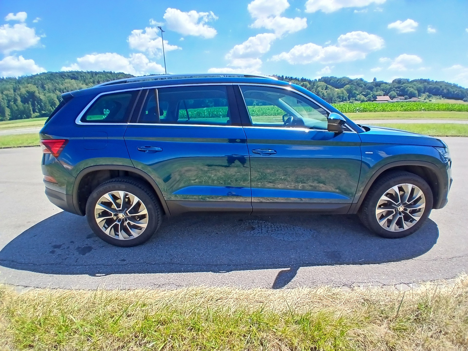 SKODA Kodiaq 2.0 TDI CR Clever 4x4 DSG Modell 2022 Facelift-image-5