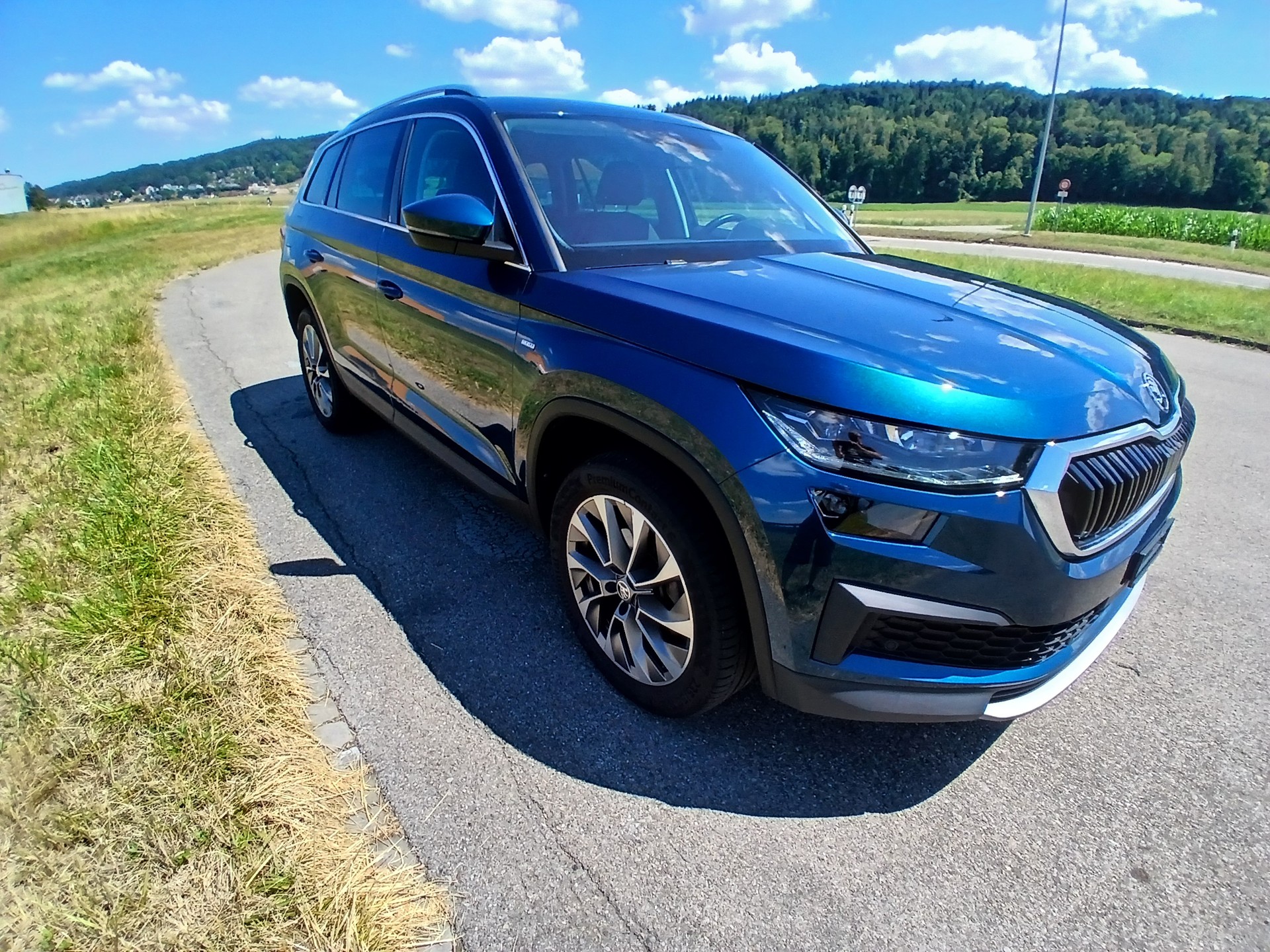 SKODA Kodiaq 2.0 TDI CR Clever 4x4 DSG Modell 2022 Facelift-image-6