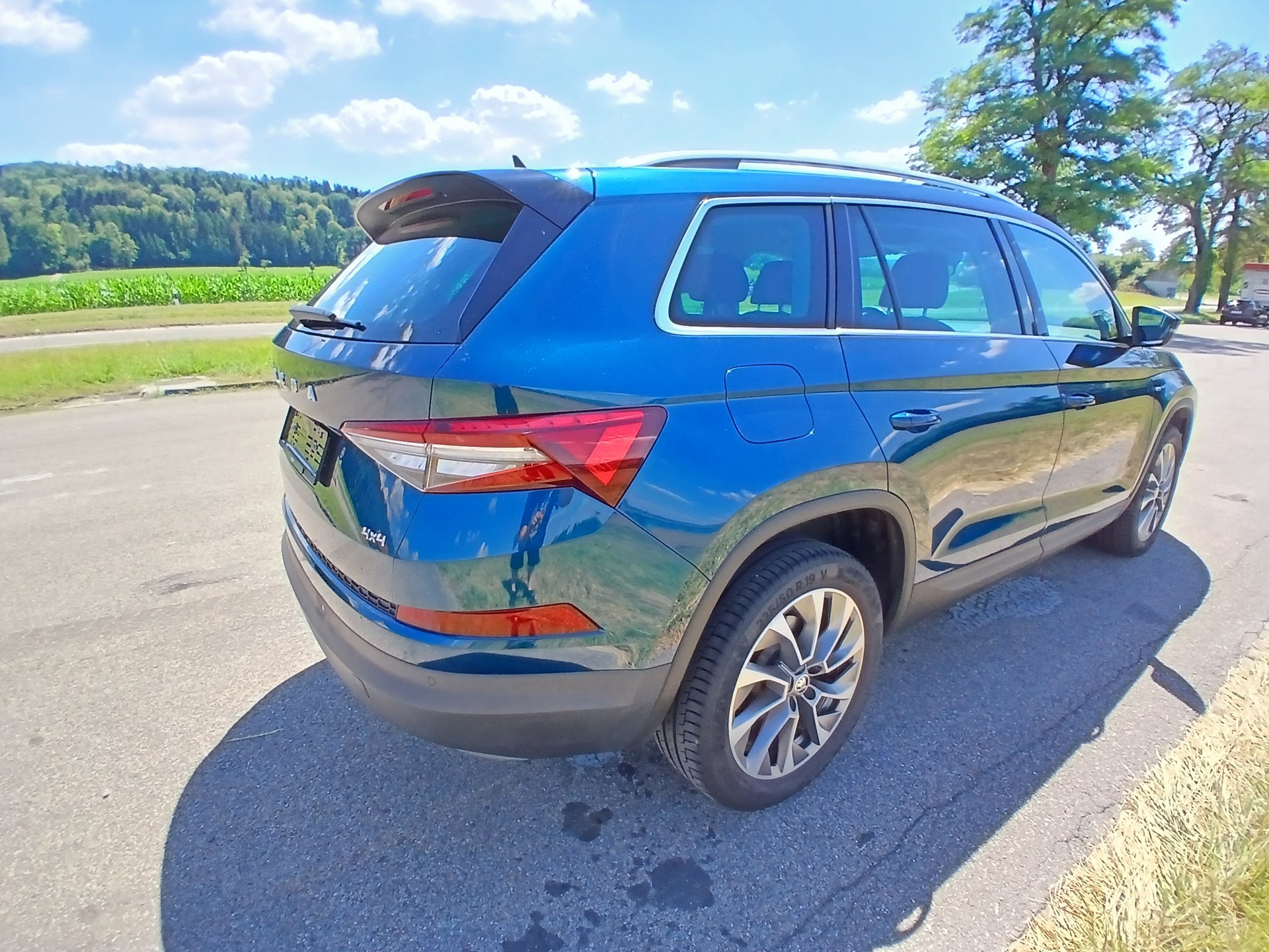 SKODA Kodiaq 2.0 TDI CR Clever 4x4 DSG Modell 2022 Facelift-image-4