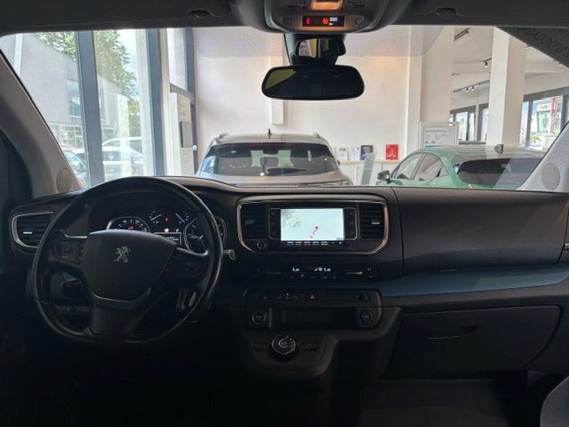 PEUGEOT TRAVELLER BRAVIA 2.0 BlueHdi 180 CV EAT8-image-9