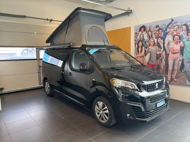 PEUGEOT TRAVELLER BRAVIA 2.0 BlueHdi 180 CV EAT8-image-0