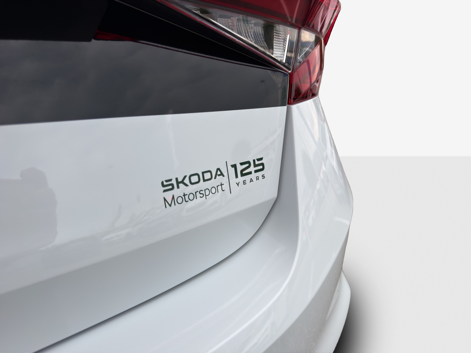 SKODA Fabia 1.5 TSI Motorsport DSG-image-13
