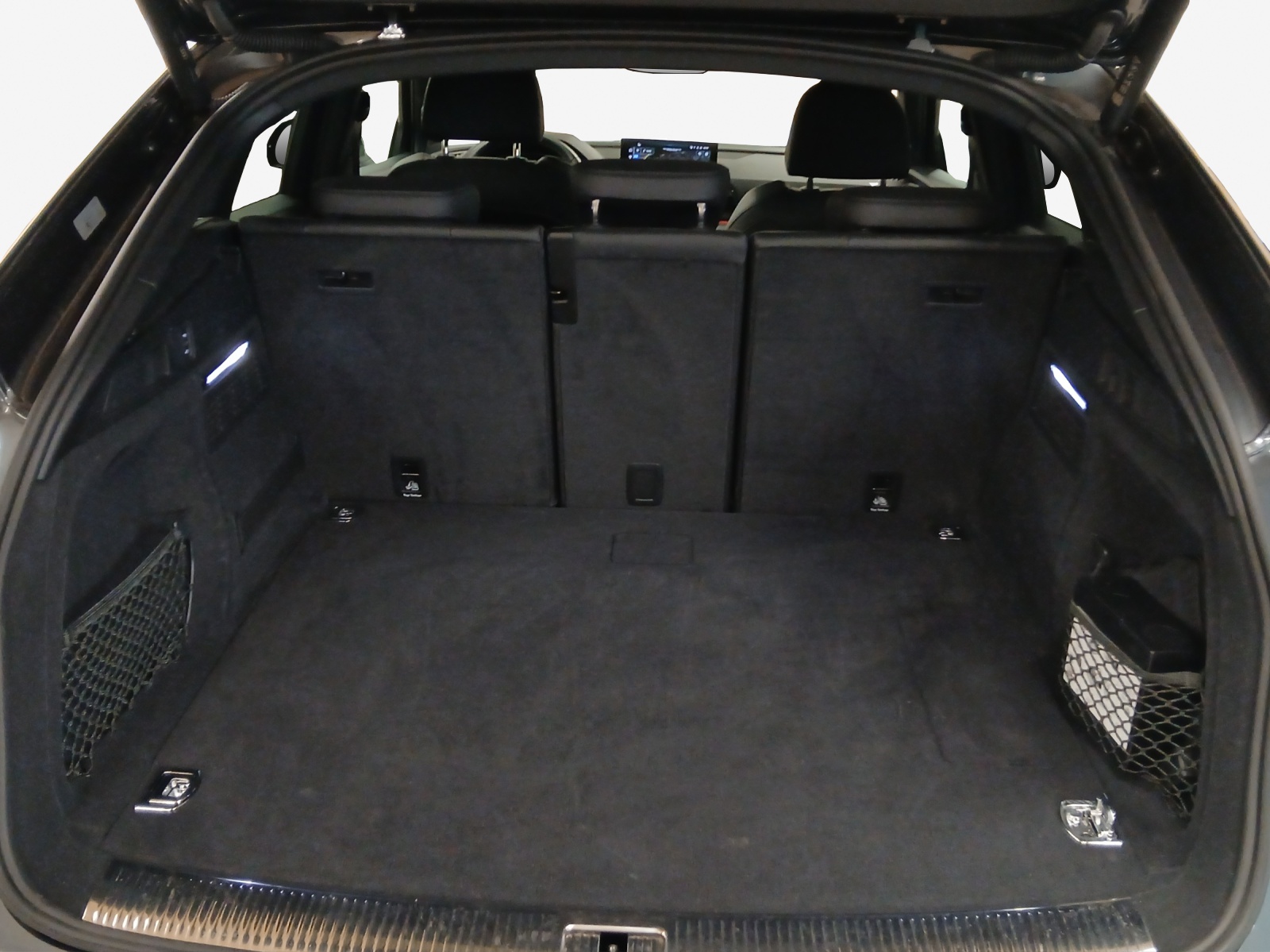 AUDI Q5 Sportback 50 TFSI e PHEV Black Edition quattro S-tronic-image-12