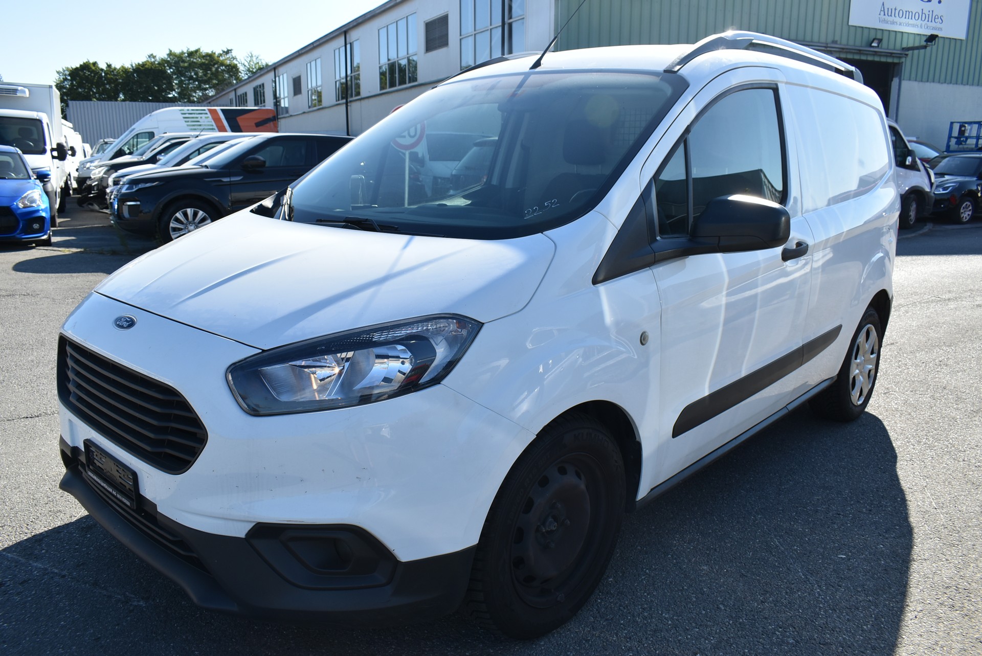 FORD Transit Courier Van 1.0 EcoBoost Trend-image-0